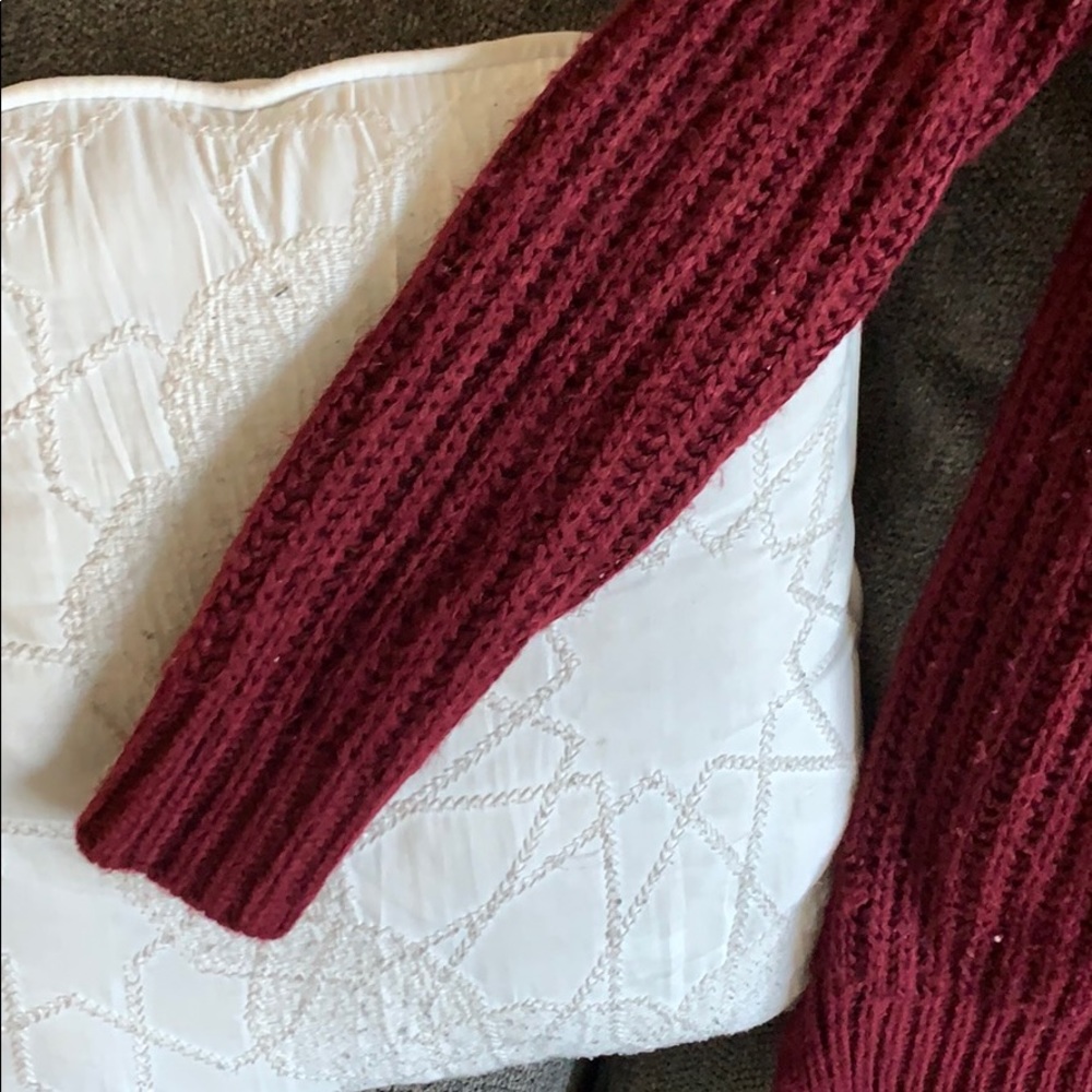 Maroon knitted turtleneck sweater - Picture 3 of 5